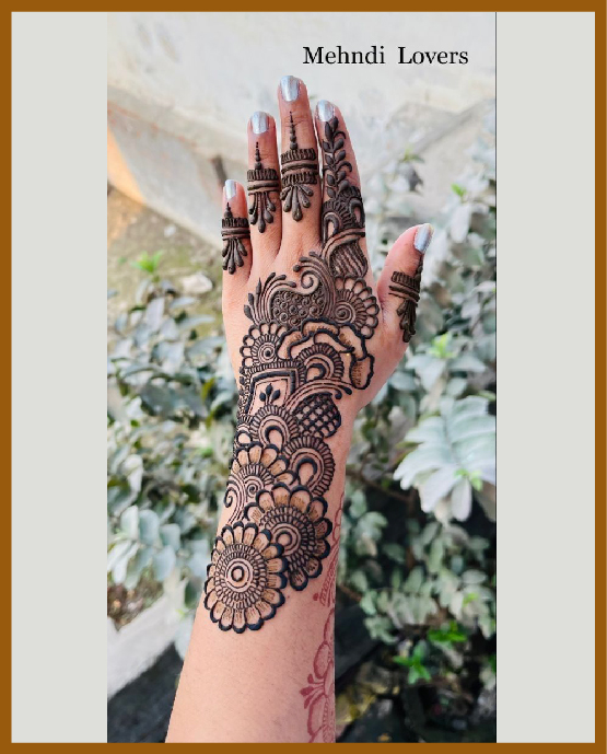 Detailed Stylish Back Hand Henna For Modern Women Stylish Back Hand Mehndi Design